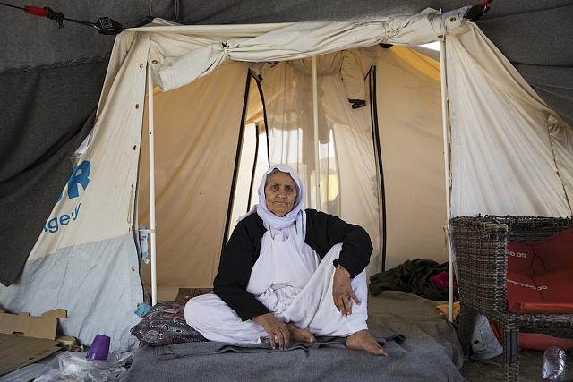 Bahar Salaman, réfugiée yézidie âgée de 91 ans. © Amnesty International (Photo : Richard Burton)
