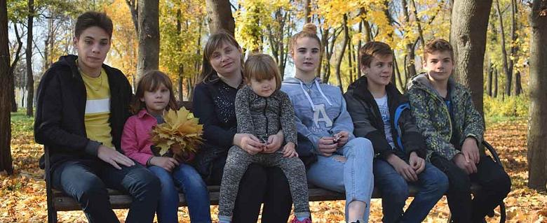 Oksana Mamchenko et ses enfants - violences domestiques