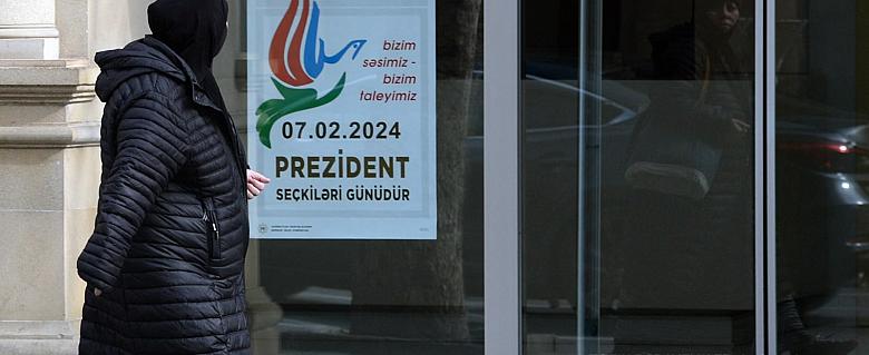 Azerbaïdjan affiche président