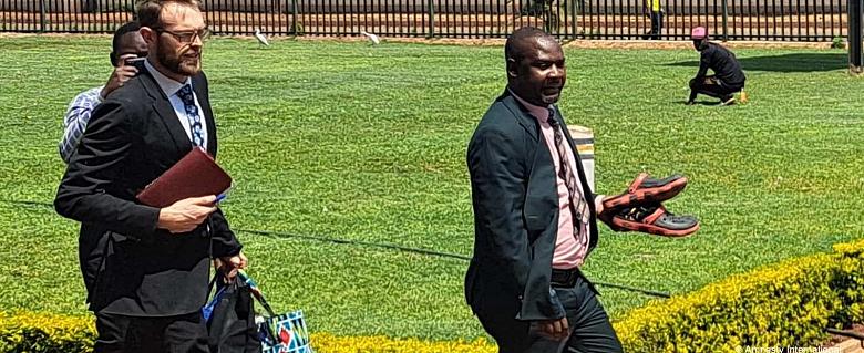 Zimbabwe, L'arrestation et la détention d'avocats spécialisés dans les droits humains constituent une atteinte à la profession juridique 