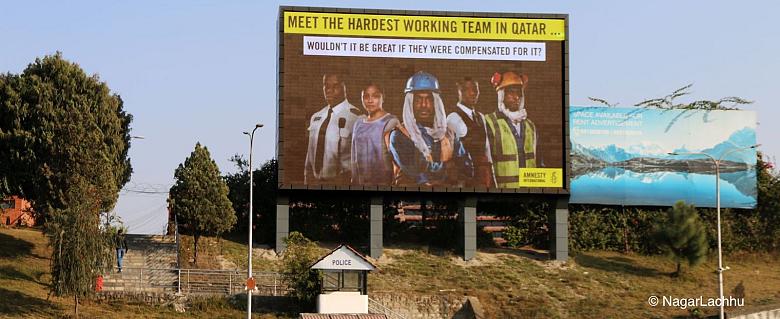 Qatar. Des organisations de la société civile népalaise dénoncent le rejet répété par la FIFA des demandes d'indemnisation des travailleurs·euses migrants