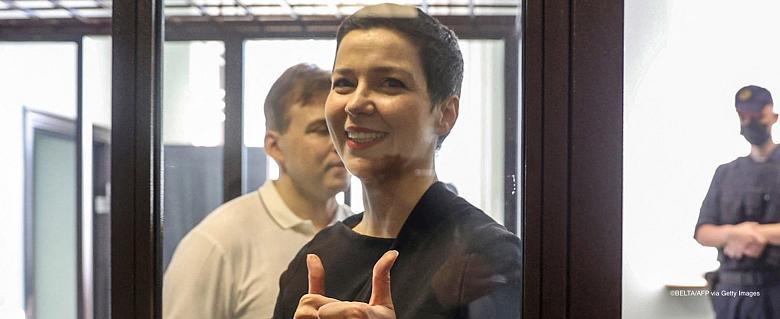 Bélarus, les autorités doivent révéler où se trouve la prisonnière d'opinion Mariya Kalesnikava, qui aurait été hospitalisée