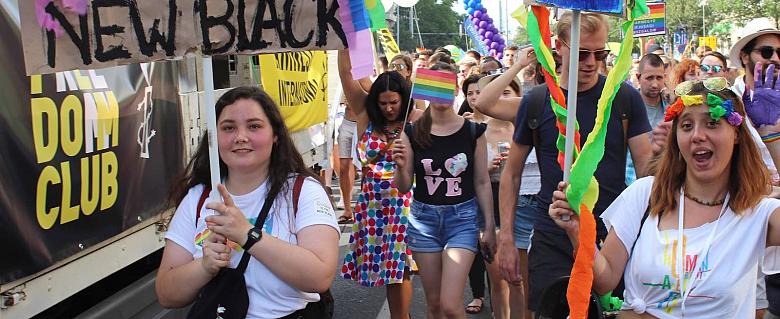 Hongrie Parlement LGBTQ