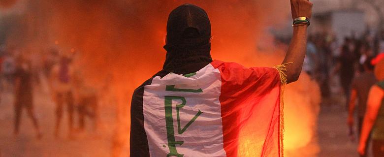 Un manifestant en Irak