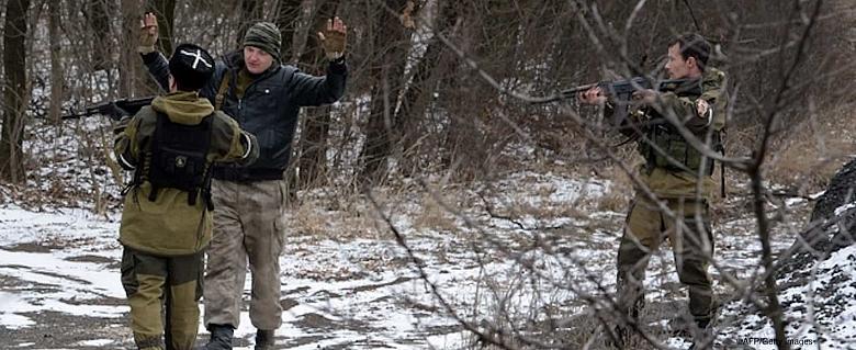 Ukraine torture soldats russes prisonniers ukrainiens 